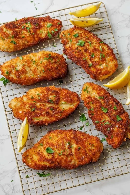 Homemade Italian Chicken Cutlets (Crispy, Juicy & Ready in 30 Minutes)