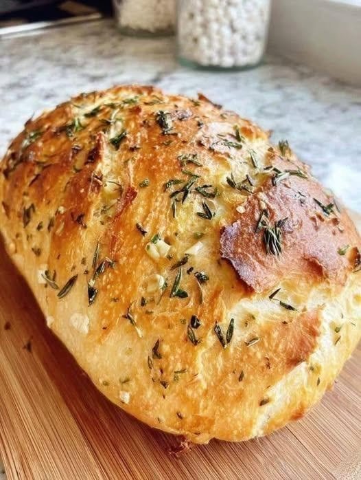 Easiest Homemade No-Knead Bread (Full Recipe)