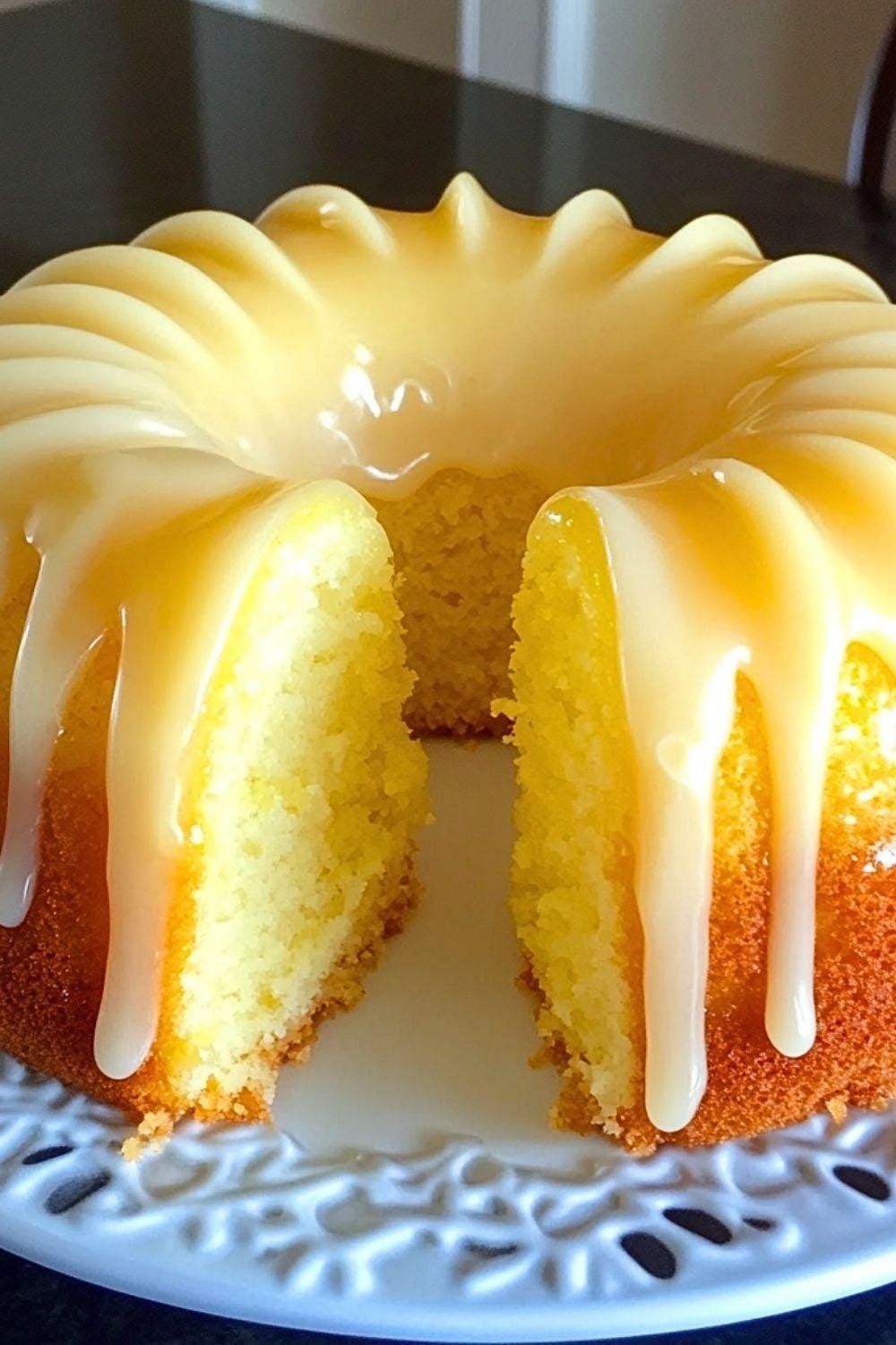 Easy Lemon 7UP Cake